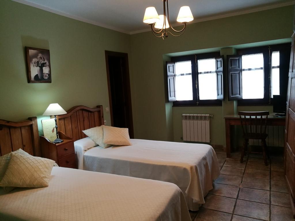 Mesa Del Conde Hotel San Felices de los Gallegos Kültér fotó