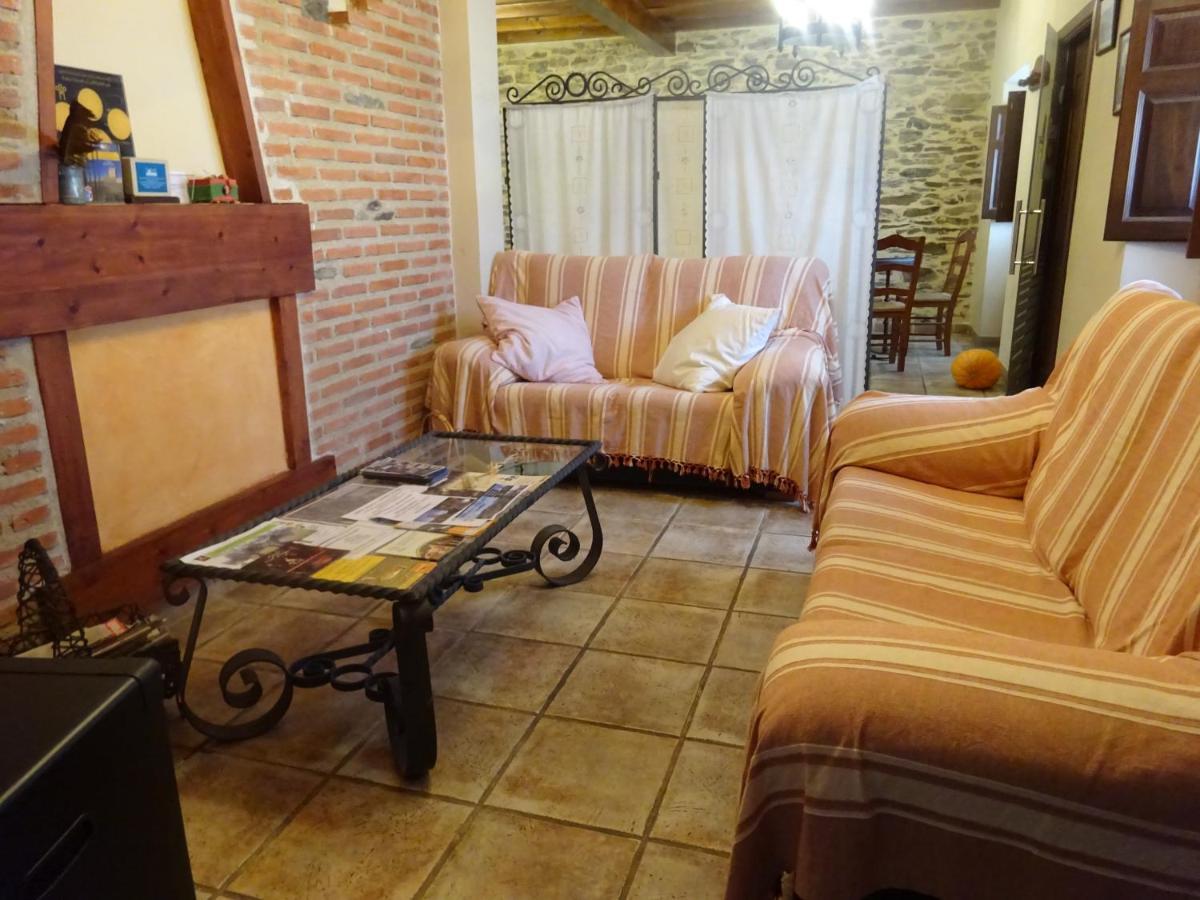 Mesa Del Conde Hotel San Felices de los Gallegos Kültér fotó